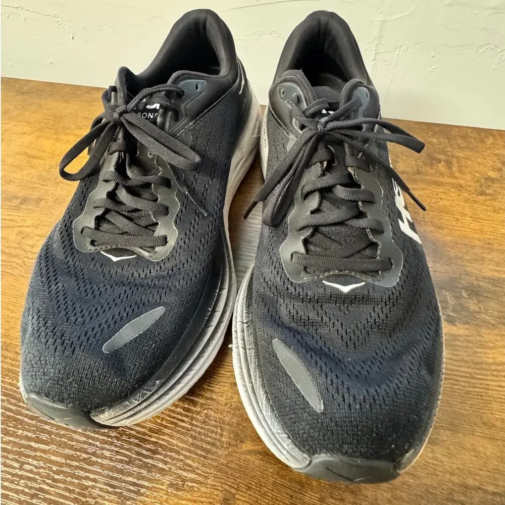 HOKA Bondi 8 Men’s Running Shoes Black/White Size 11D – Max Cushion Comfort